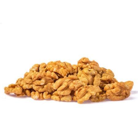What vitamins are in walnuts?