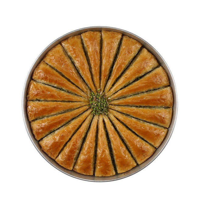 //www.kuryemis.com/cdn/shop/files/antep-fistikli-havuc-dilimi-baklava-20_684x752.jpg?v=1698133725
