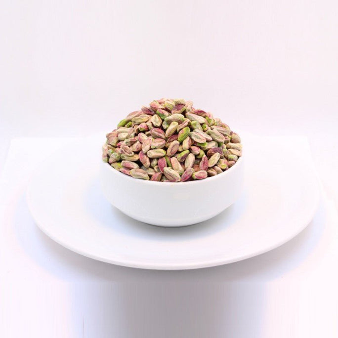 //www.kuryemis.com/cdn/shop/products/boz-ic-antep-fistigi-608113_684x752.jpg?v=1683791613